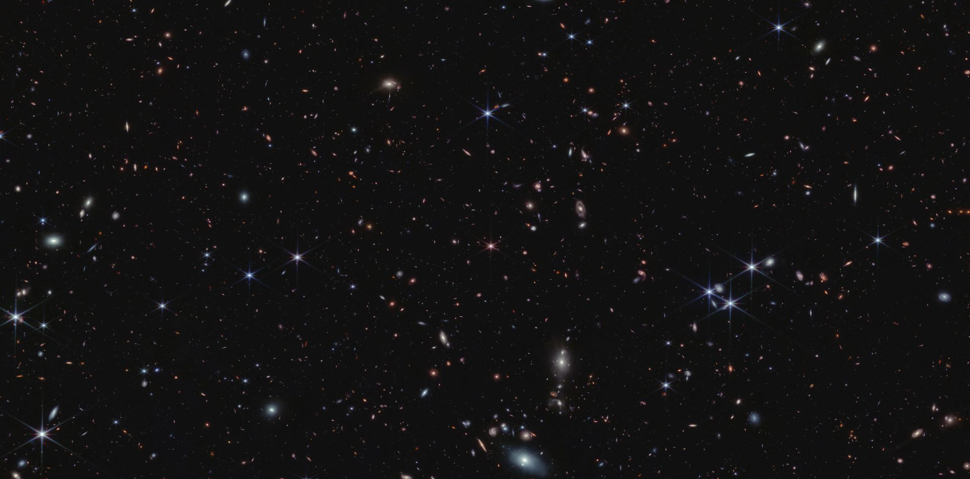 Quasar J0100+2802 (NIRCam Image)