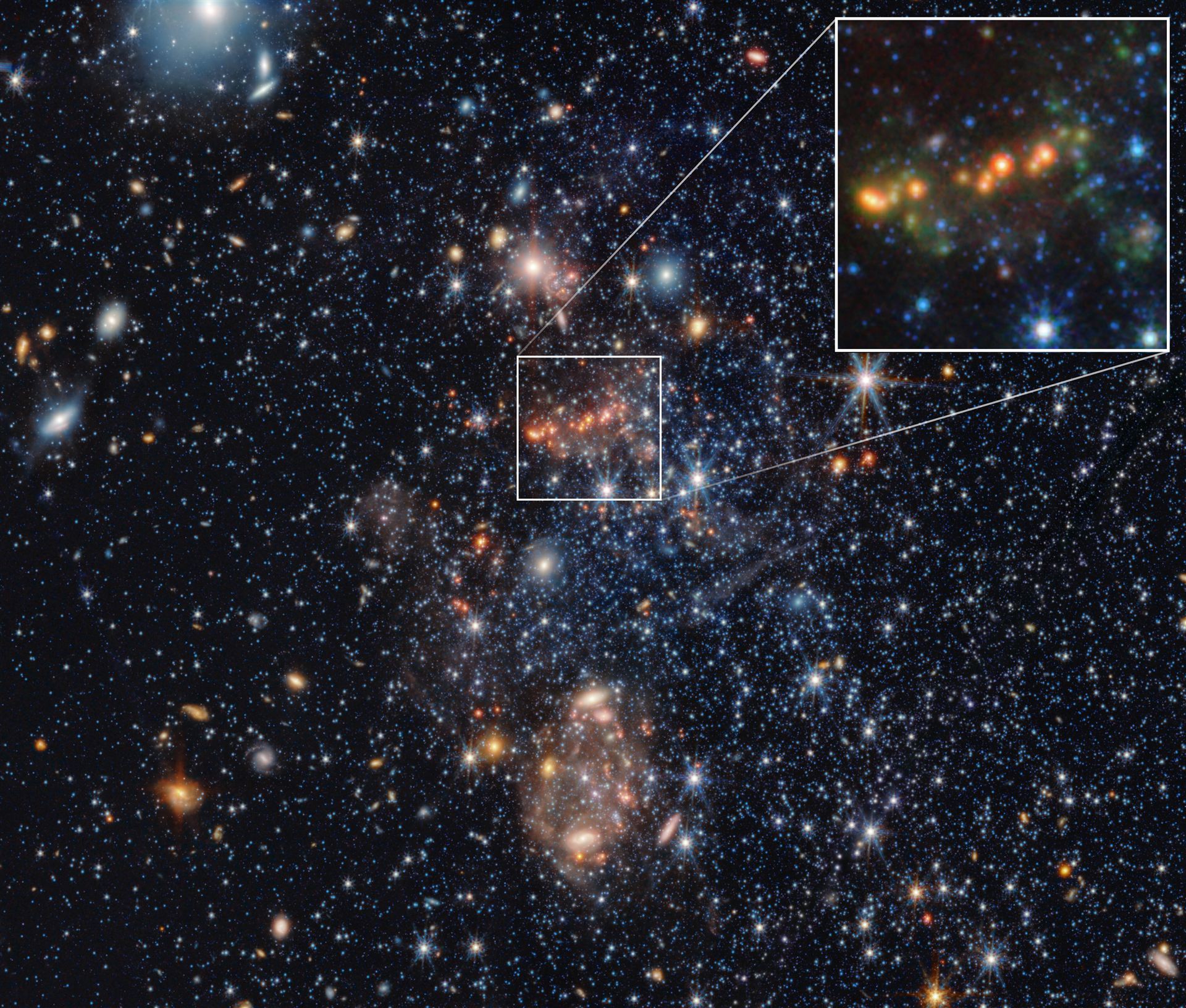 Sextans A PAHs pull-out (NIRCam and MIRI image)