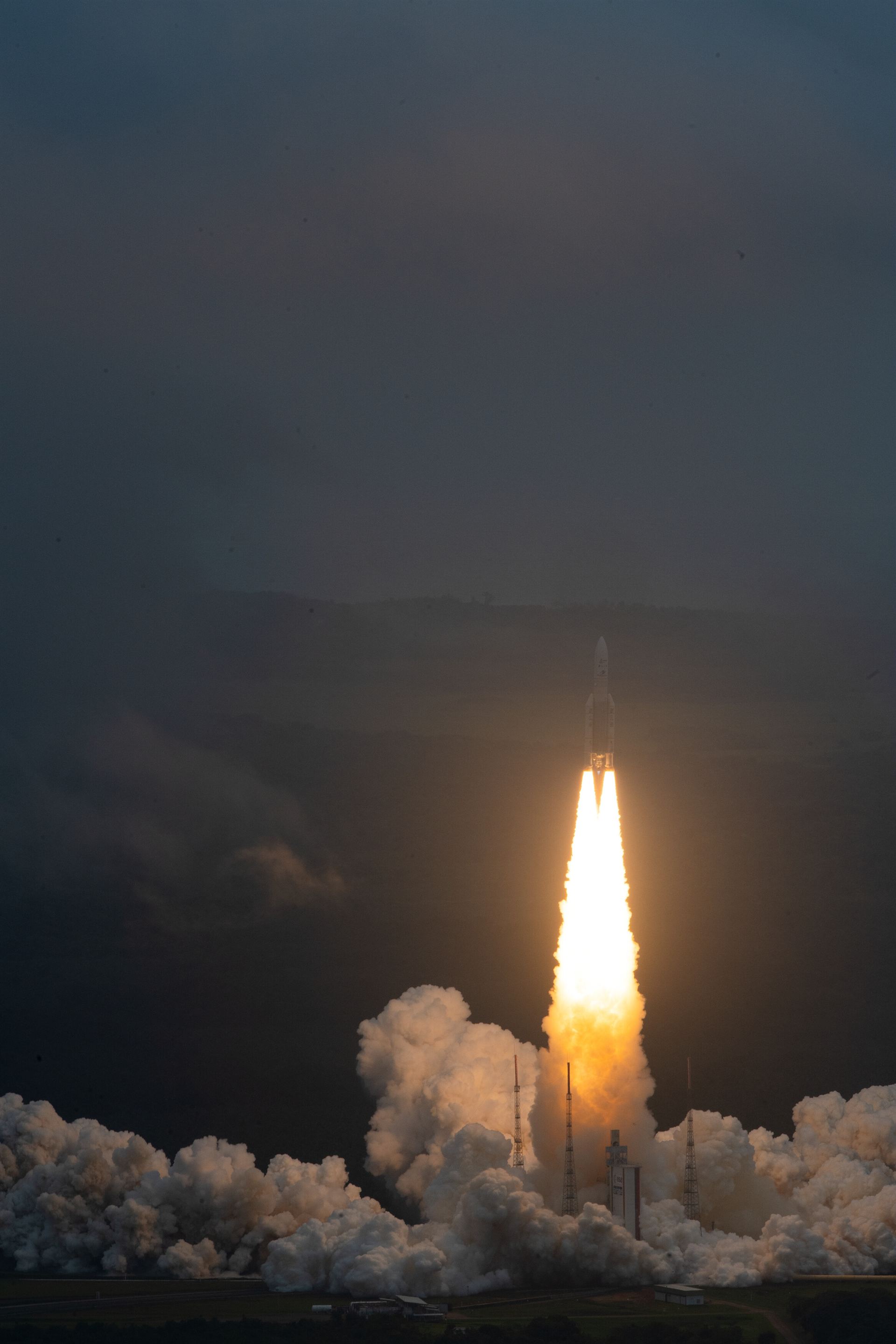 Webb liftoff on Ariane 5