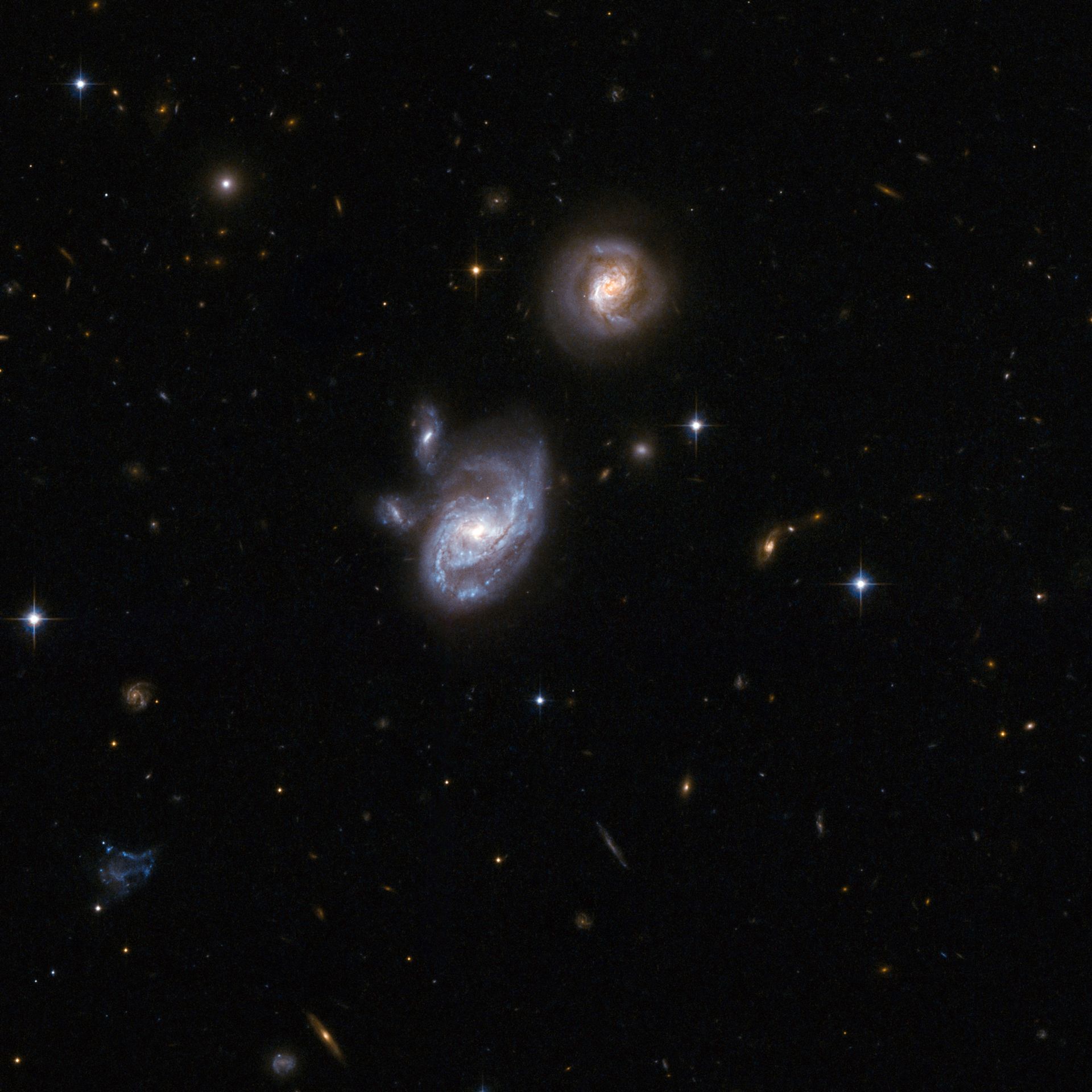 2MASXJ09133888-1019196