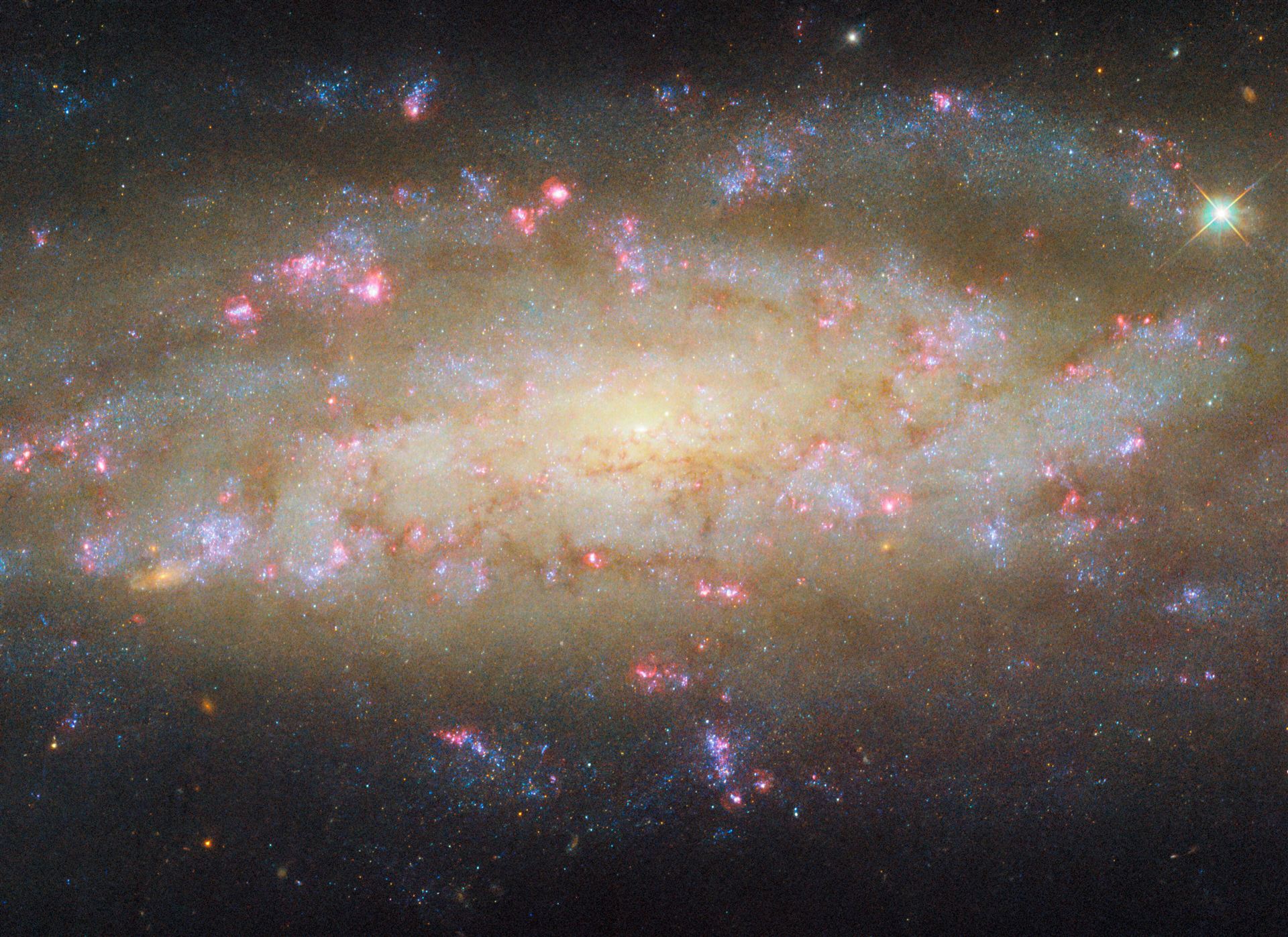 A galaxy with lots to see