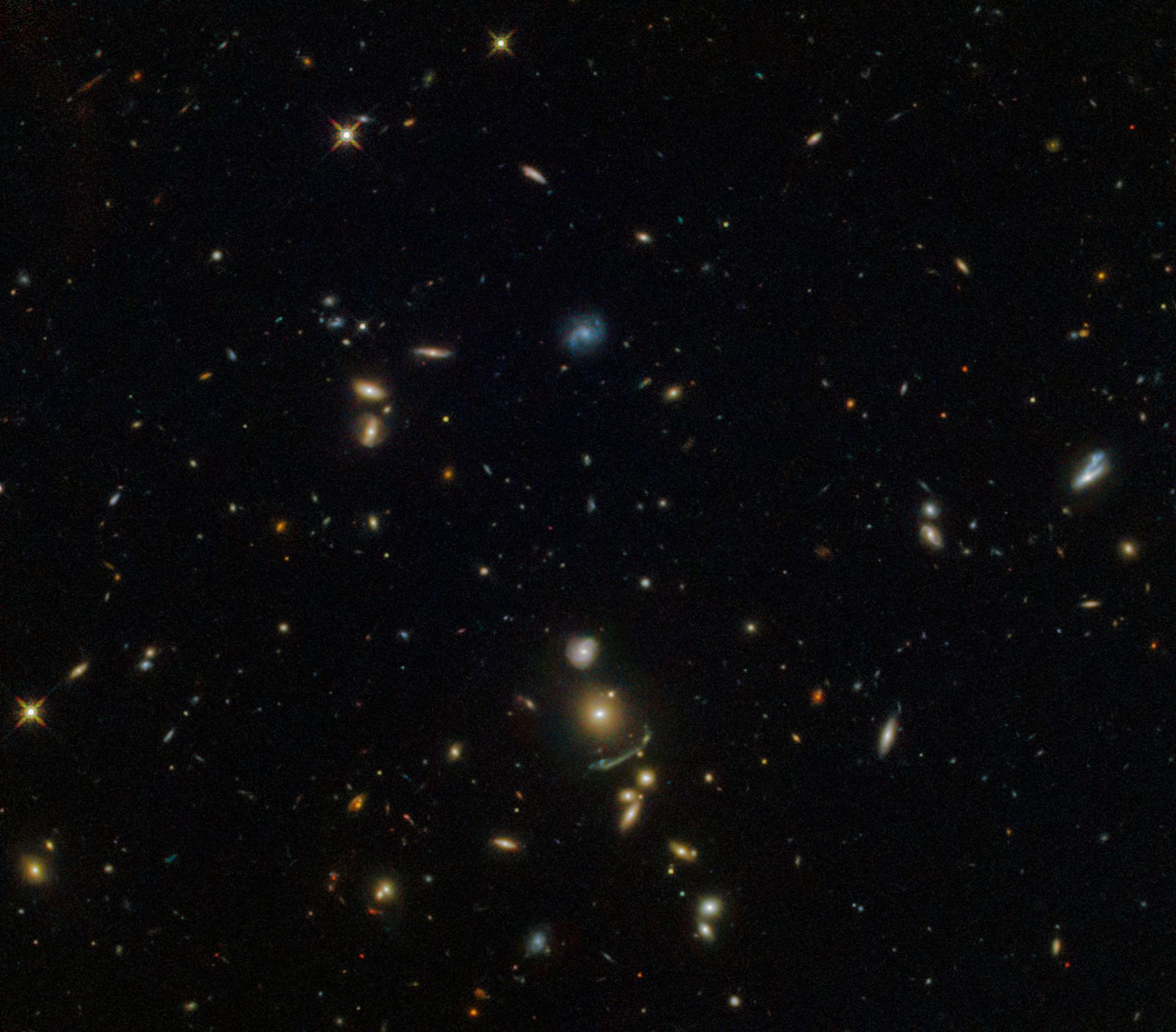 A green cosmic arc