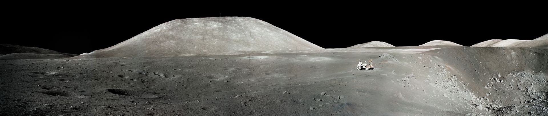 An Astronaut&rsquo;s Snapshot of the Moon