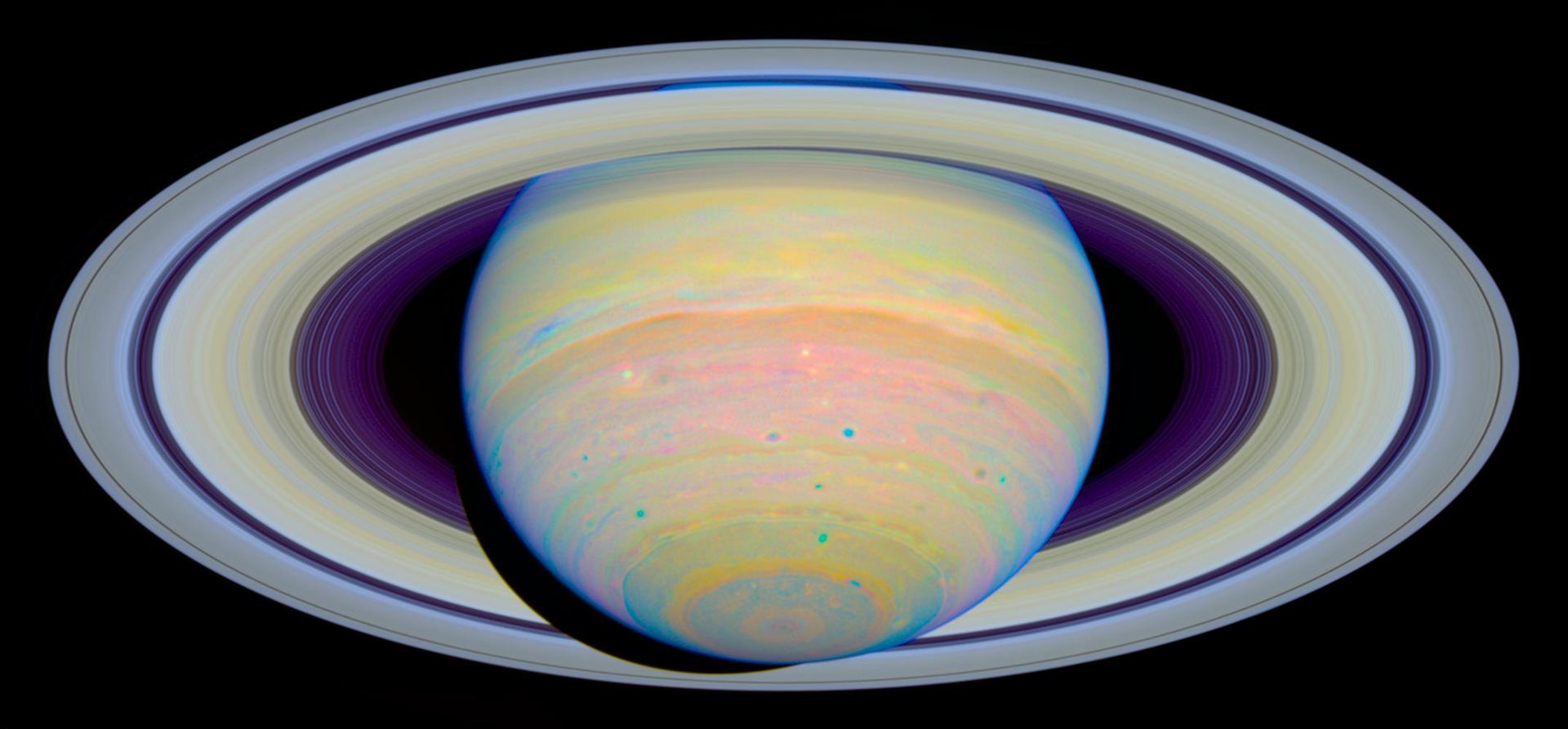 Colour-Stretched Visible-Light Composite of Saturn