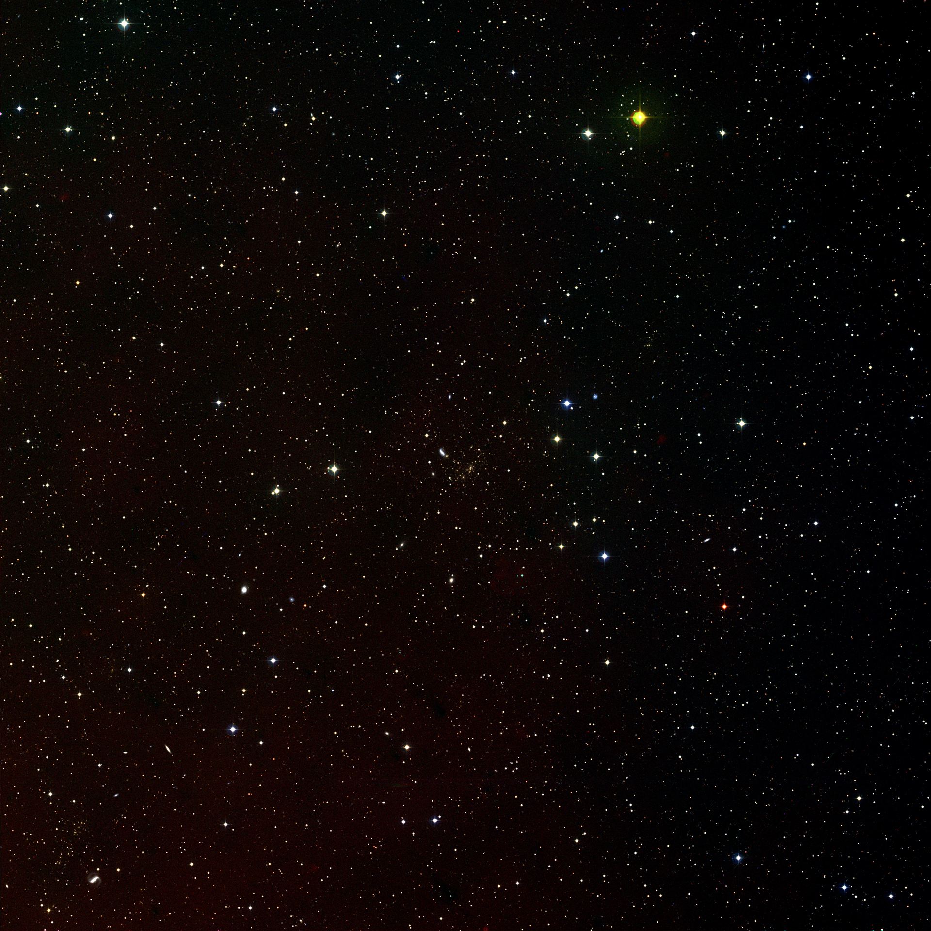 Digitized Sky Survey 2 wide-angle image of Abell 2218 (ground-based image)