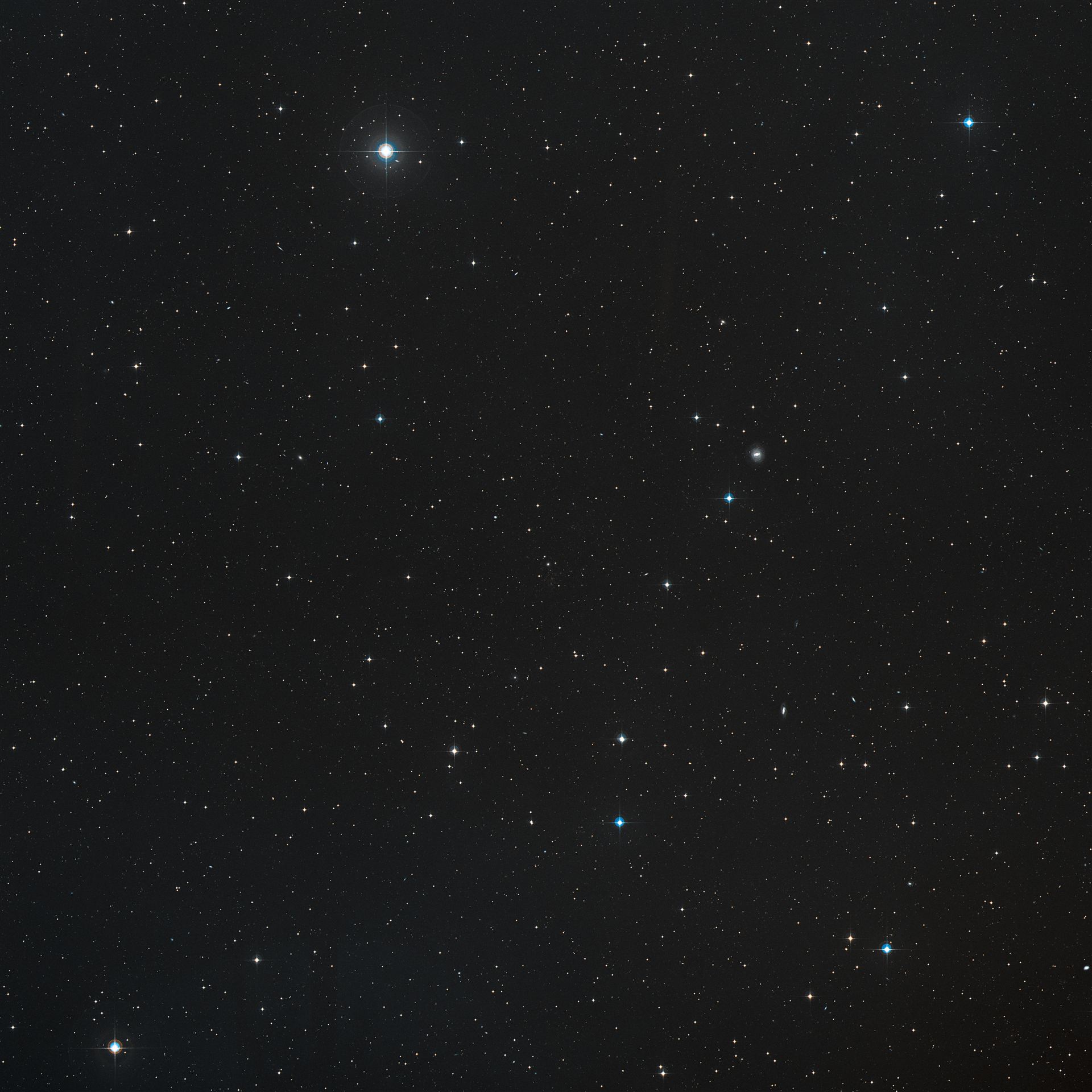 Digitized sky survey image of Abell 370 (ground-based image)