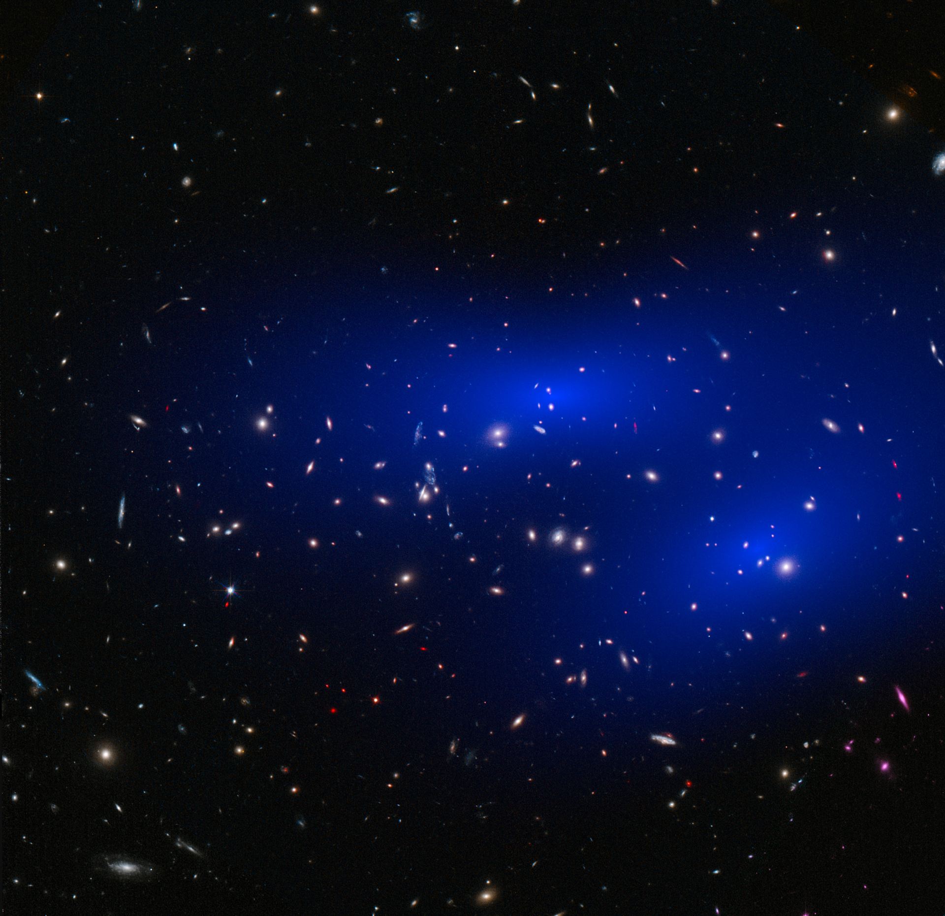 Galaxy cluster MACS J0152.5-2852 with dark matter map