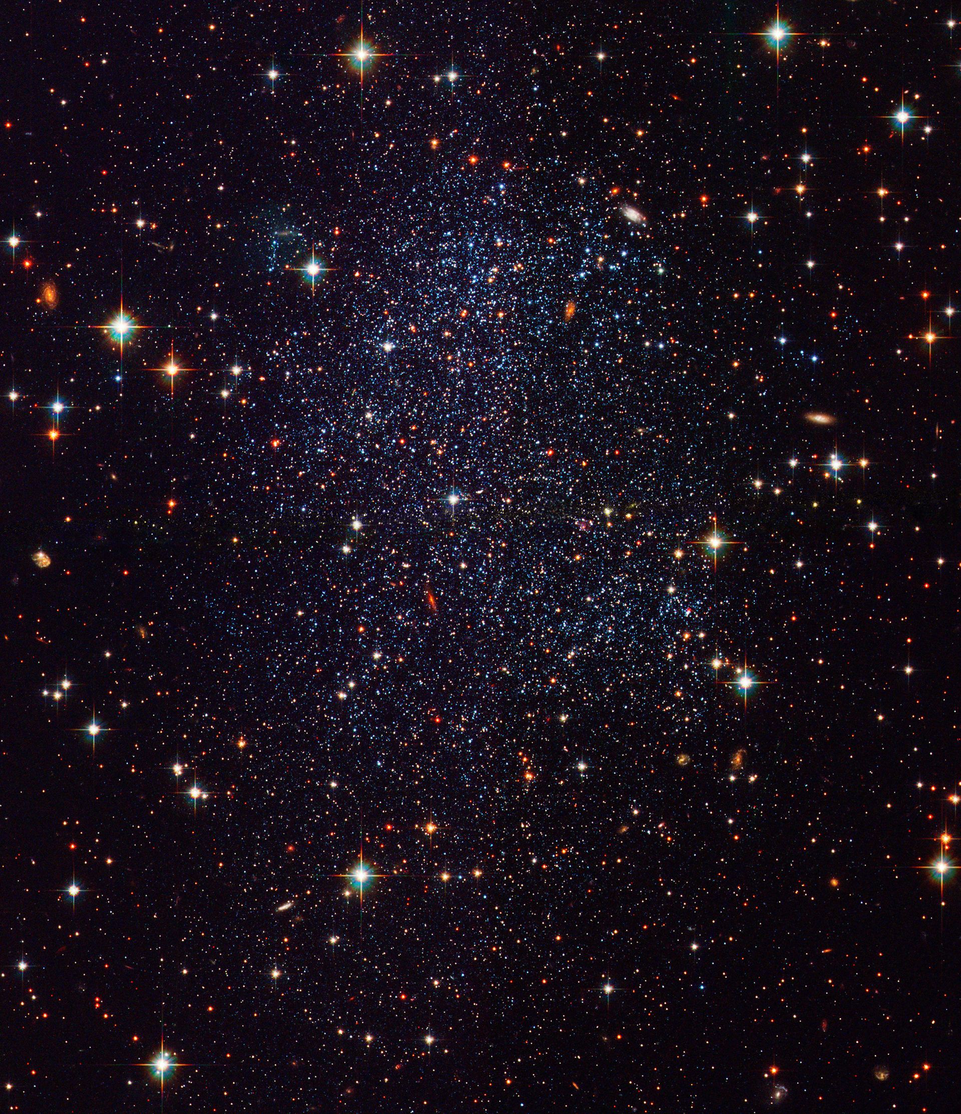 Hubble Images Sagittarius Dwarf Galaxy