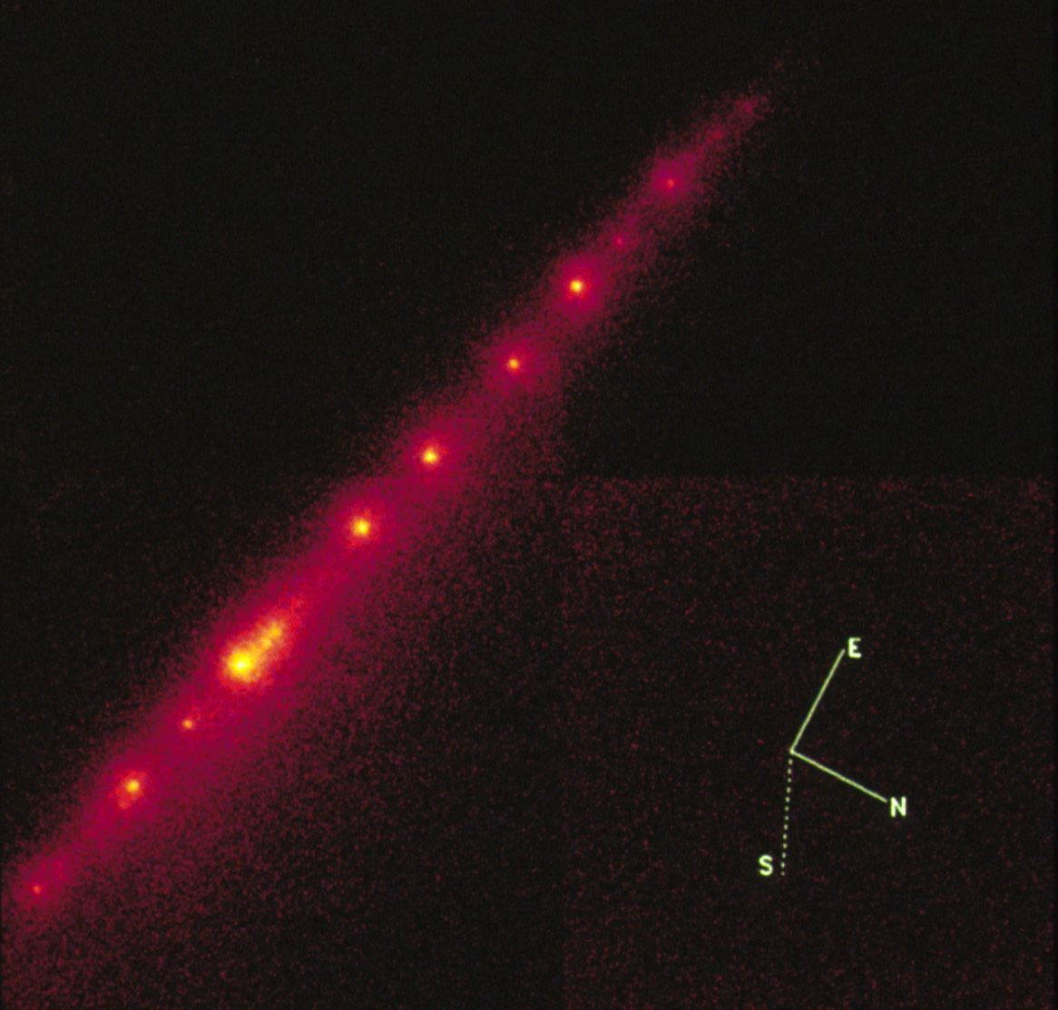 Hubble Telescope Image of the String of Pearls Comet