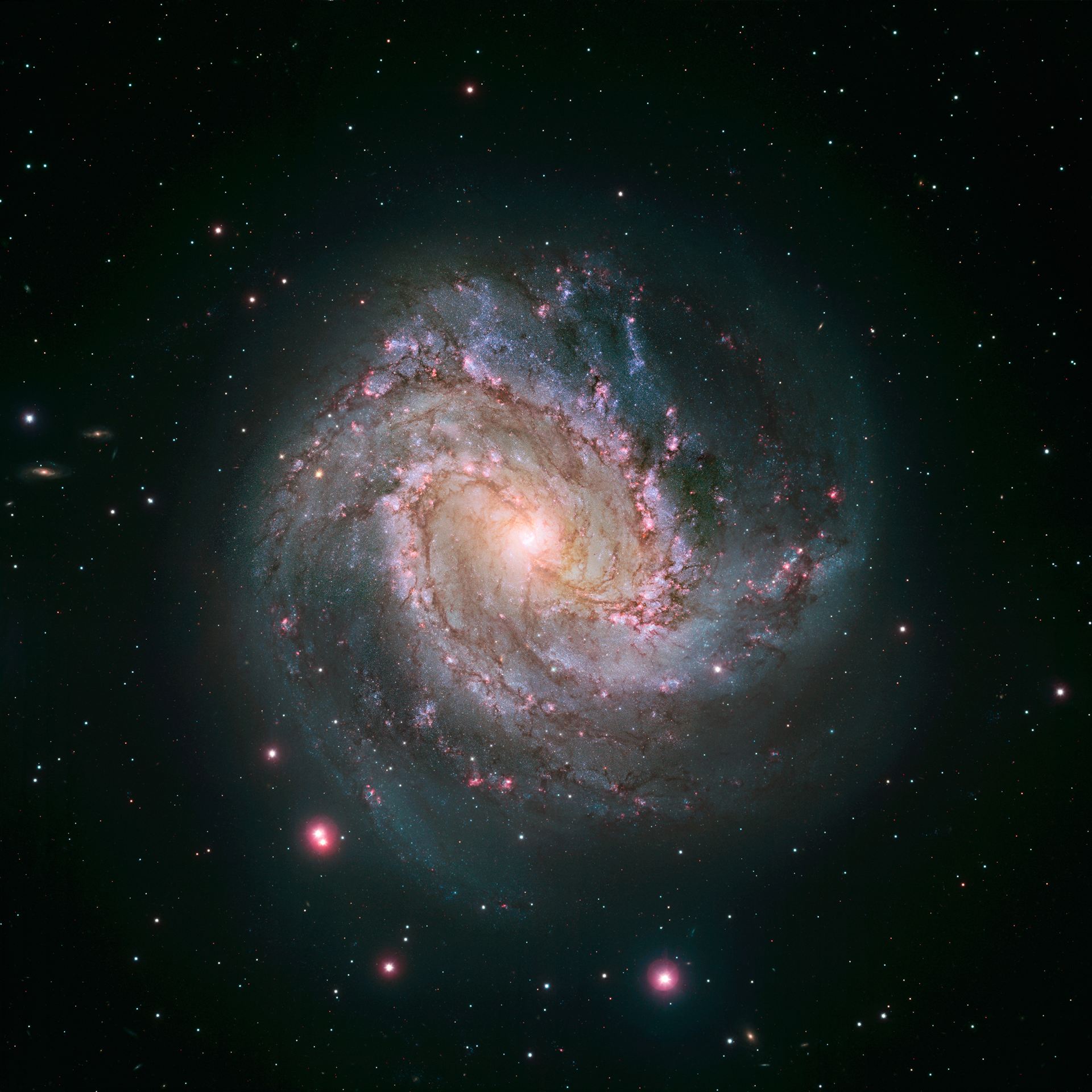 Hubble and Magellan composite image of Messier 83