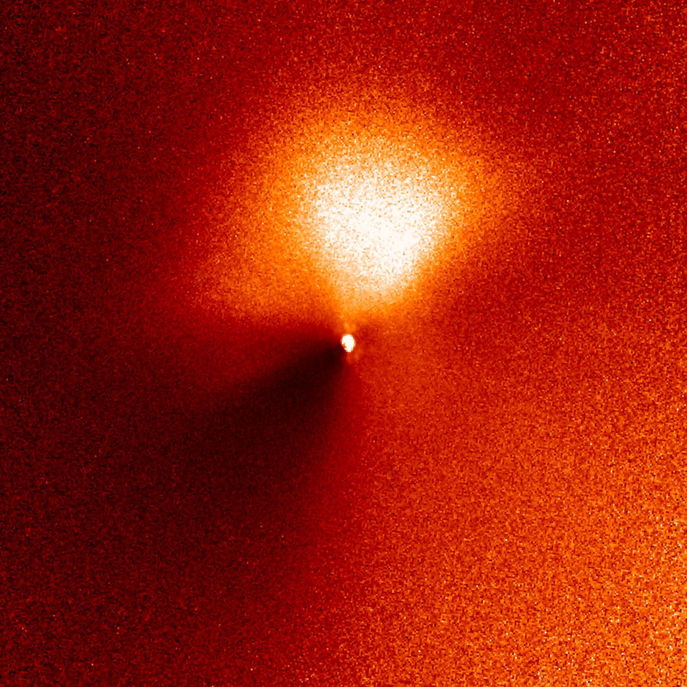 Hubble captures outburst from comet targeted by Deep Impact (1415 UT image)