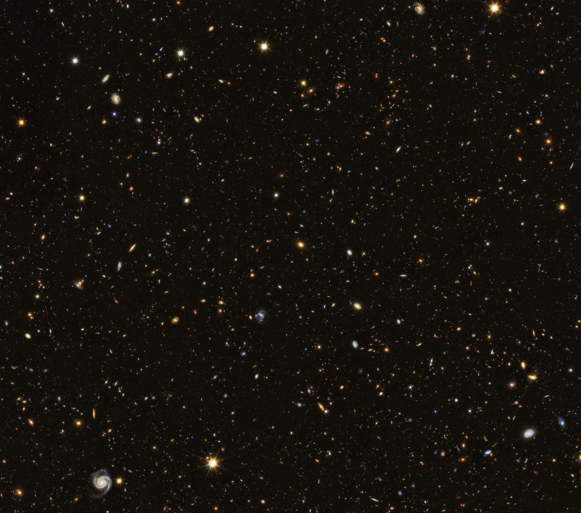 Hubble contributes to painting a picture of the evolving Universe
