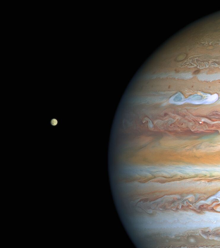 Hubble&rsquo;s View of Jupiter and Europa in August 2020