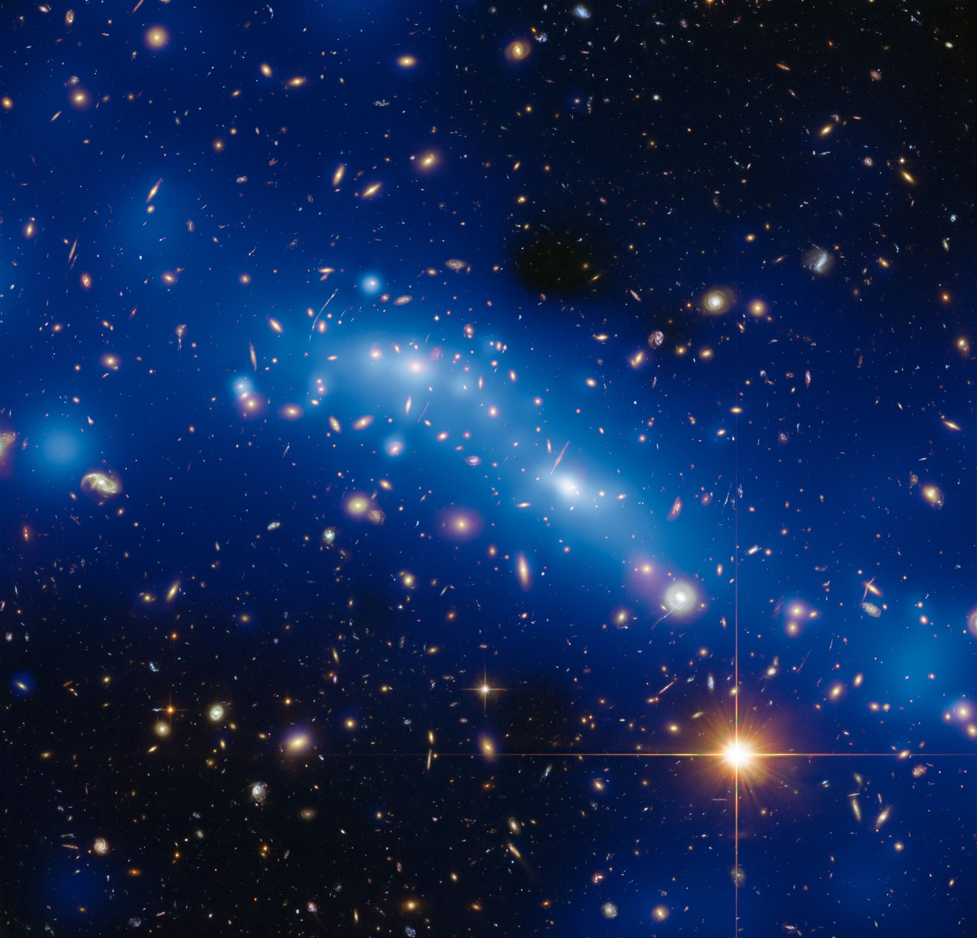 Mass map of galaxy cluster MCS J0416.1–2403 using strong and weak lensing