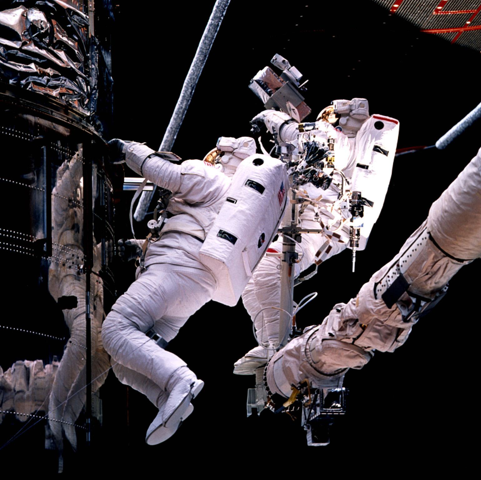 SM2 Hubble Space Telescope Maintenance