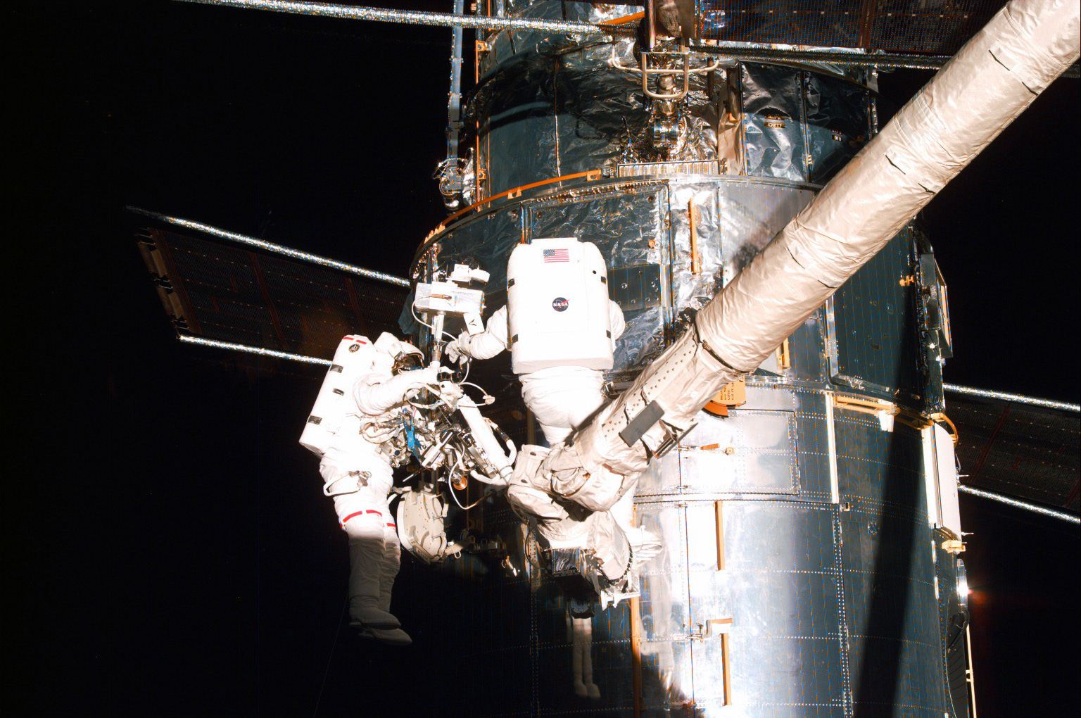 SM2 Multi Layer Insulation (MLI) Inspection