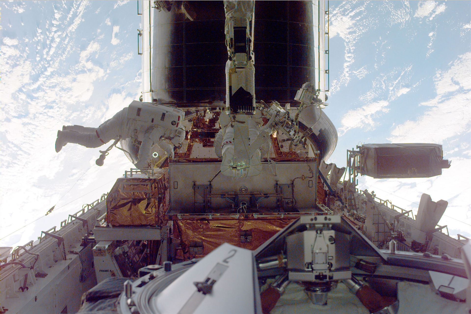 SM3A Astronauts Performing Servicing Tasks