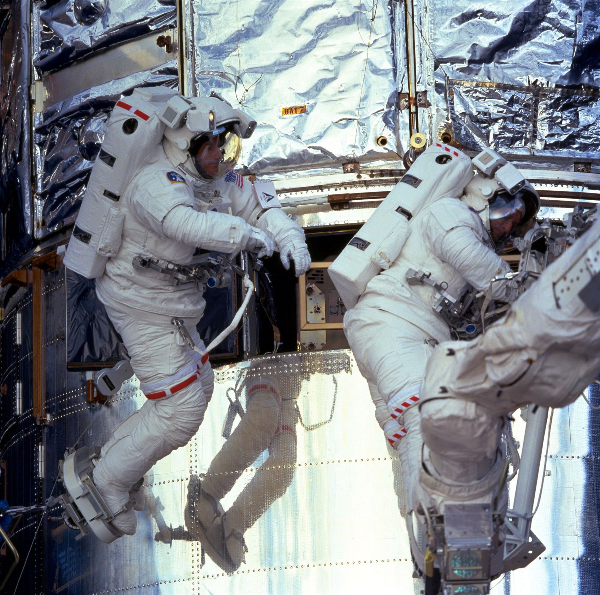 SM3A Foale and Nicollier on Spacewalk