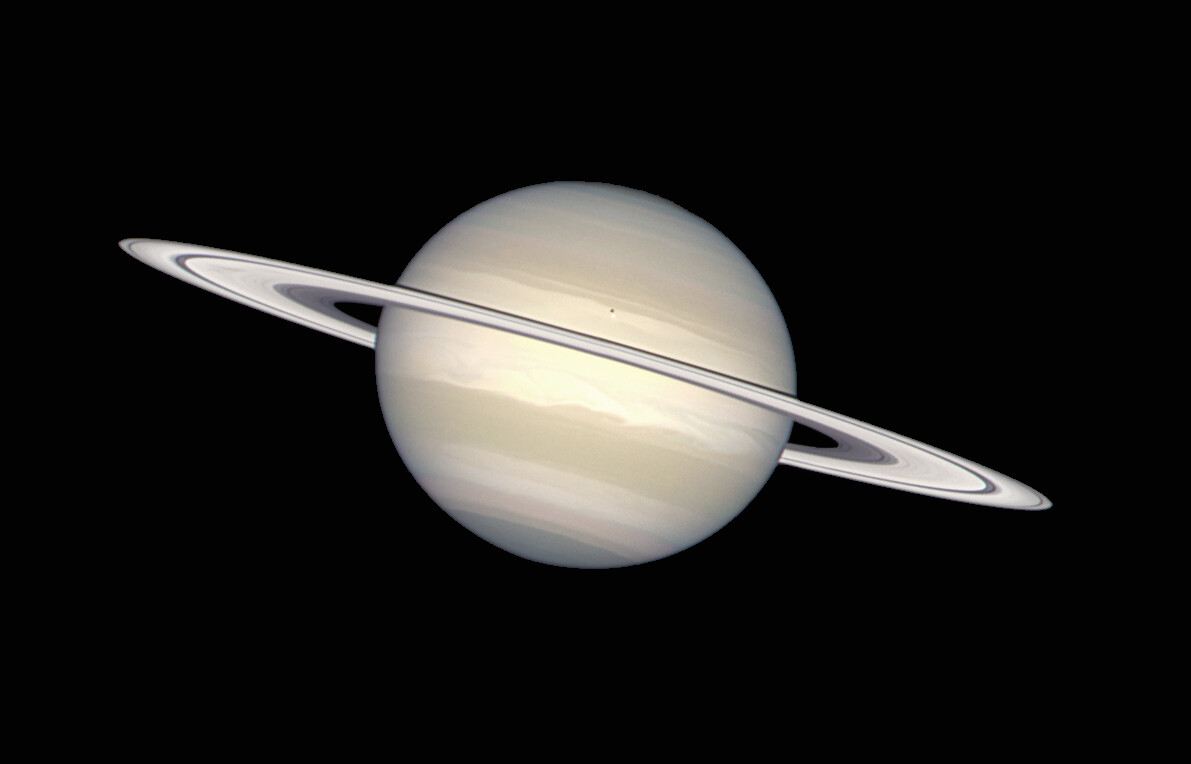 Saturn in natural colours
