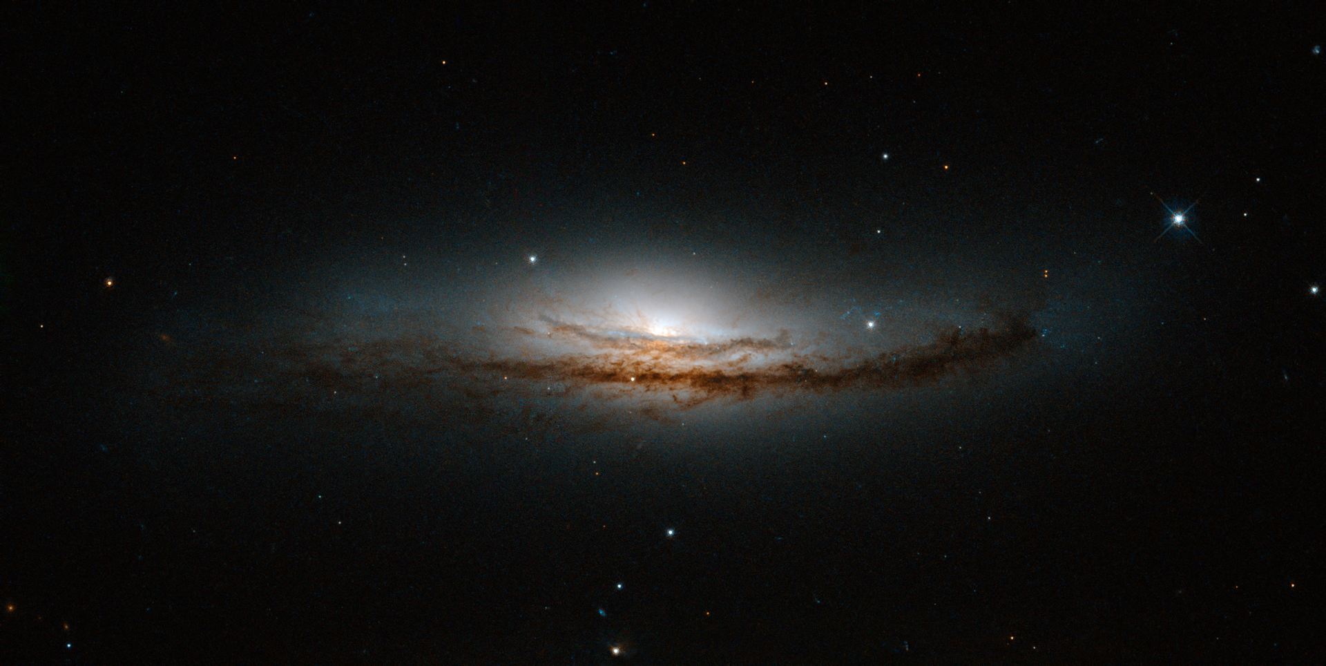 Secrets at the heart of NGC 5793
