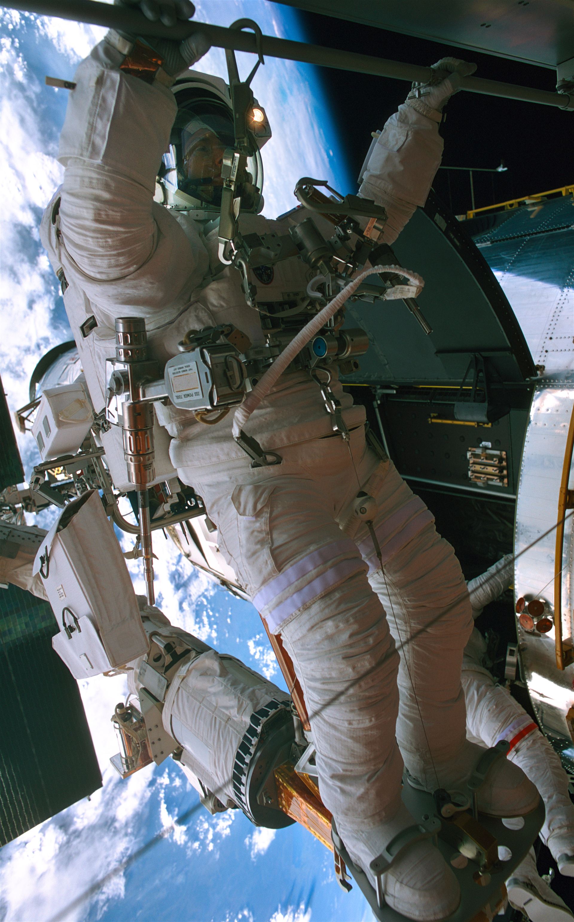 Servicing mission