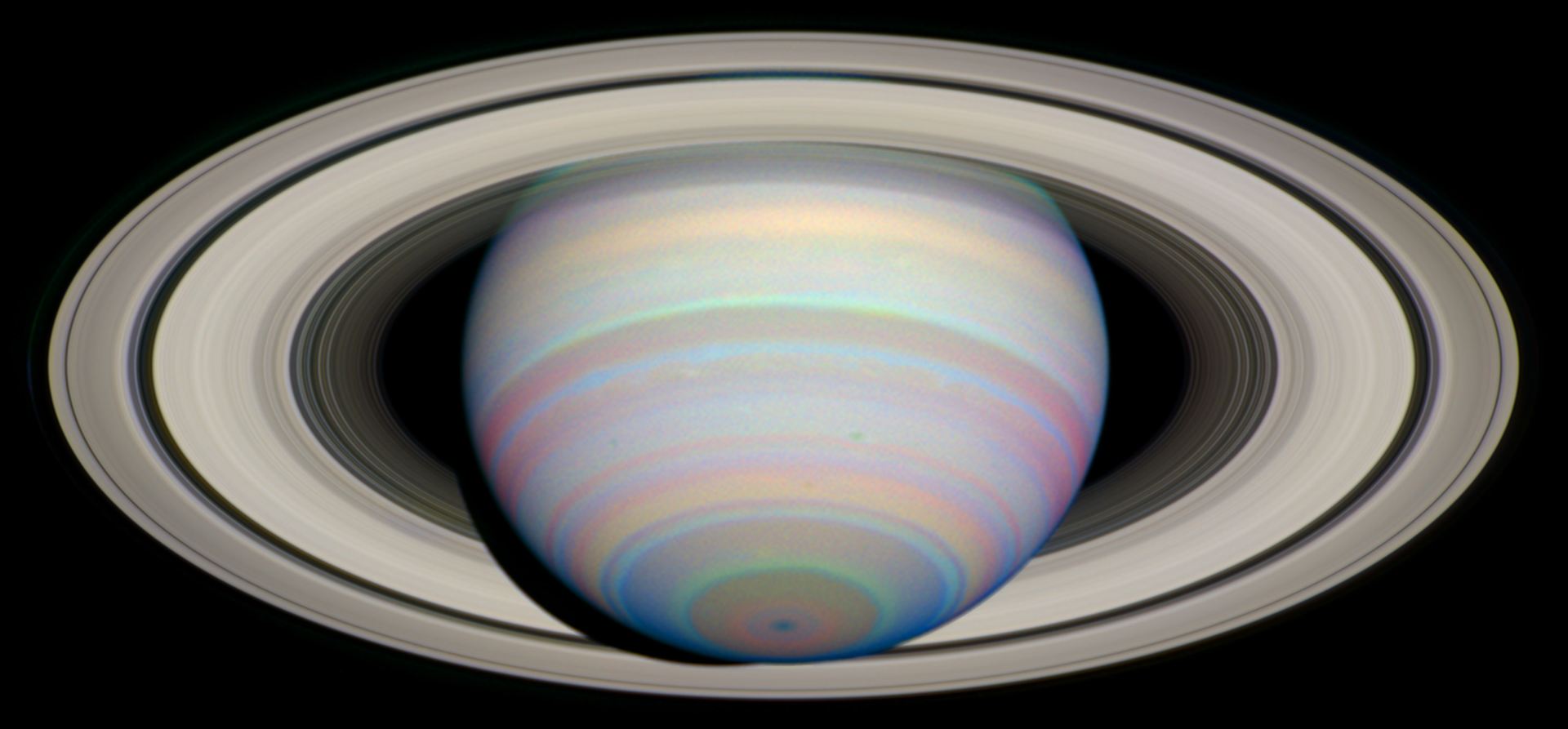 The Slant on Saturn&rsquo;s Rings (Infrared)