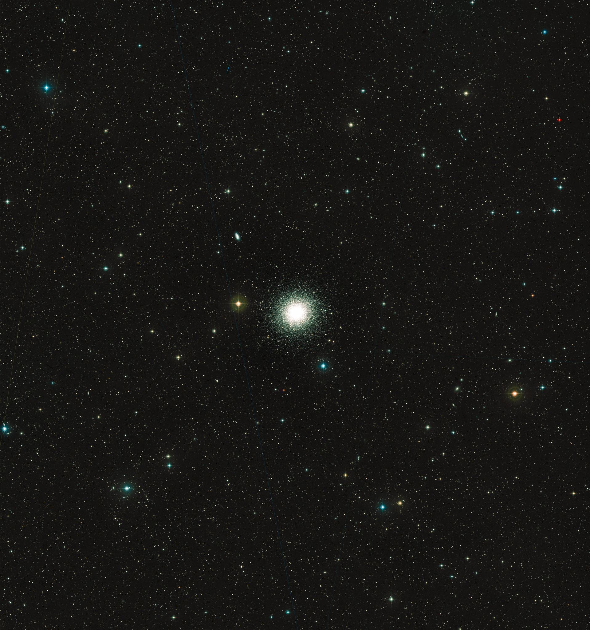 Wide Field View of M13