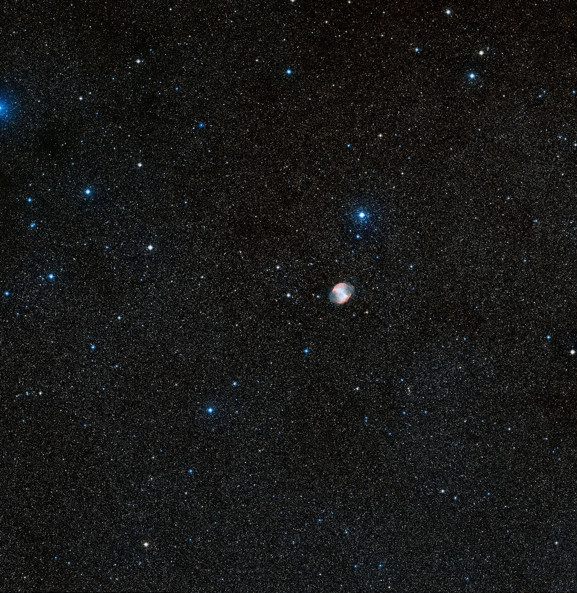 Wide-field view of HD 189733b and surroundings (ground-based image)