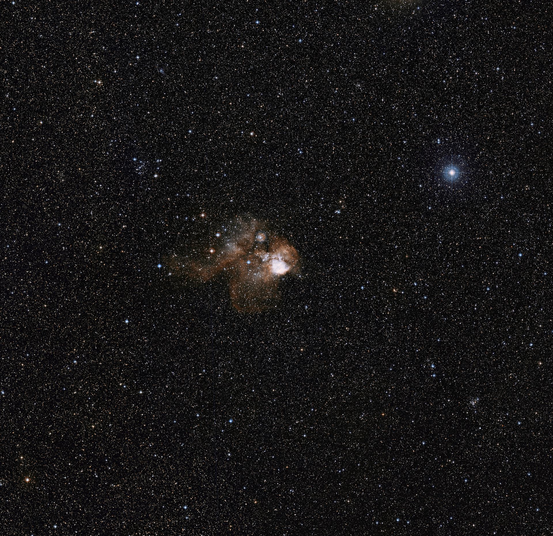 Wide-field view of NGC 2467 (ground-based image)